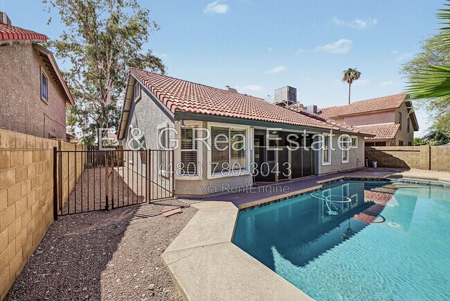 Building Photo - 4106 E Ashurst Dr