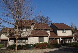 Building Photo - Easy access to Davis bike paths for convenient commuting and recreation
