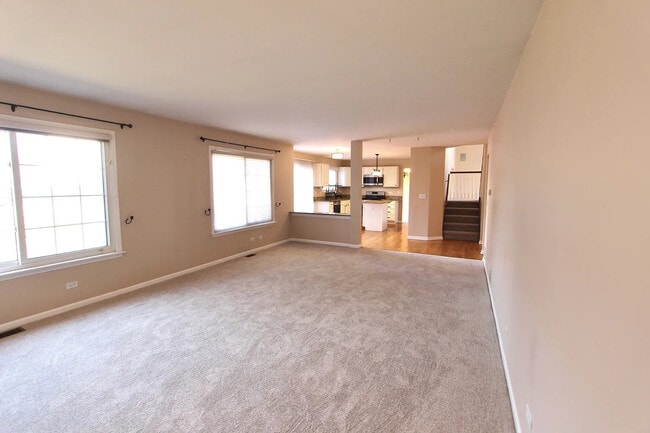 Building Photo - 18376 W Springwood Dr