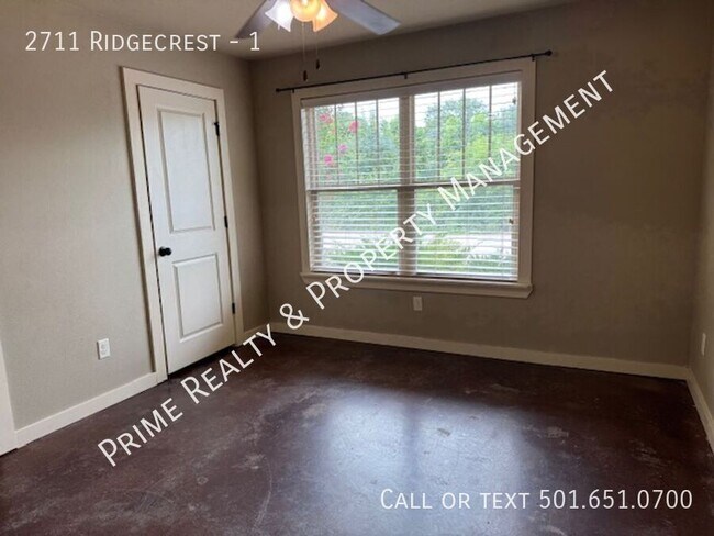 Building Photo - 2711 Ridgecrest-1