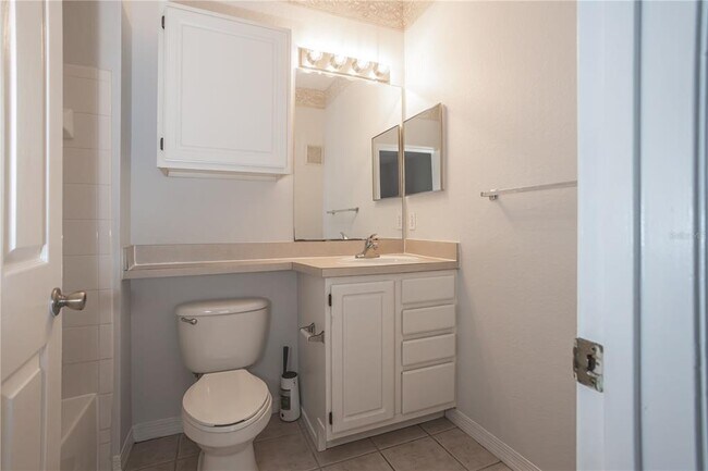 Building Photo - 8811 Dunes Ct