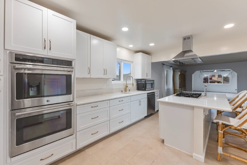 Building Photo - 5537 Lauretta St