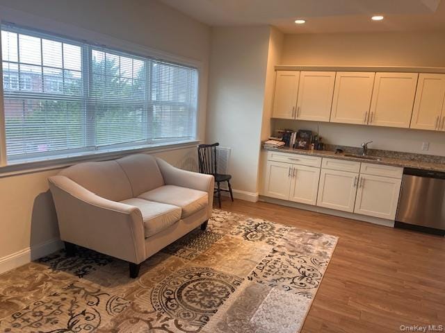 Primary Photo - 333 W Montauk Hwy