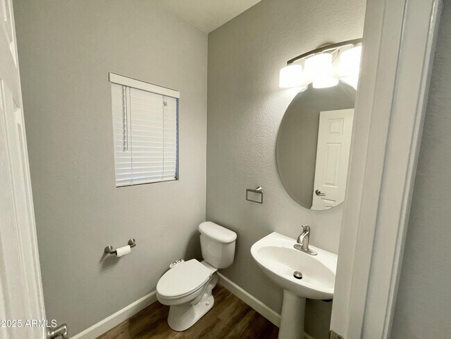 Building Photo - 2640 E Indian Wells Pl