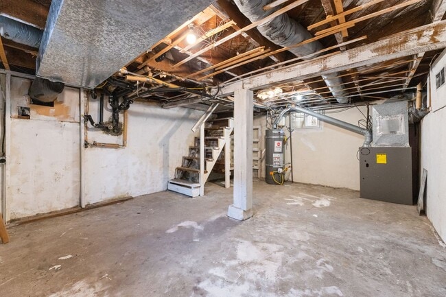 Building Photo - 2 Bed, 2 Bath Home – Prime Location Near F...