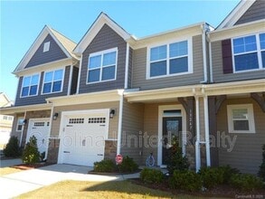 Building Photo - 13247 Savannah Point Dr