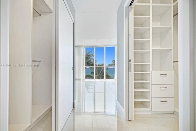 Building Photo - 4201 Collins Ave