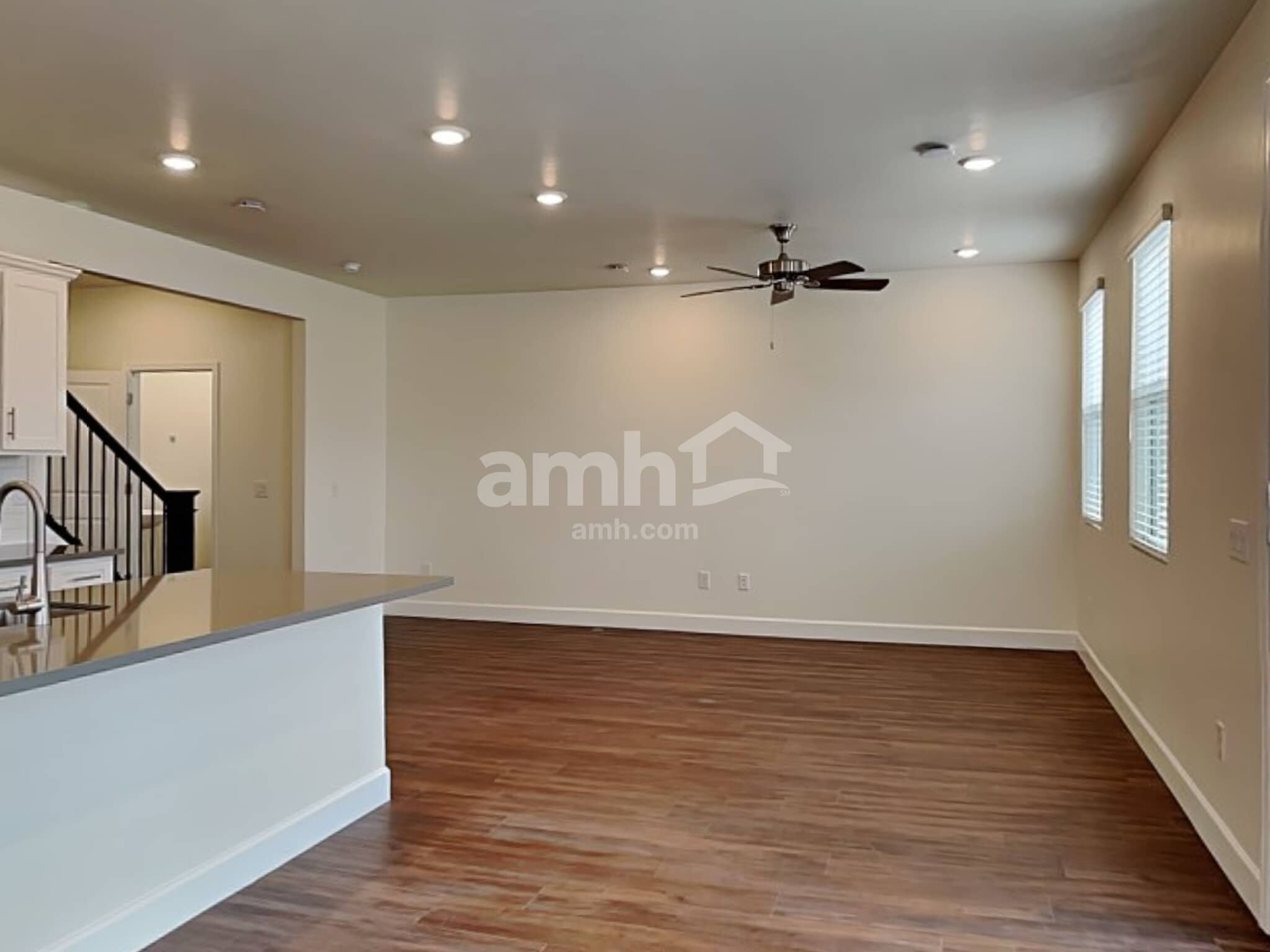 Building Photo - 7332 S Avenida Obelo