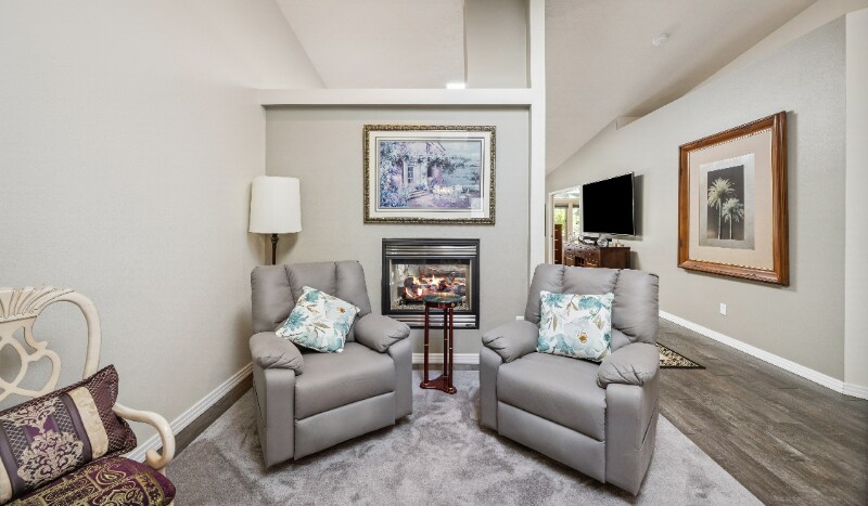 Building Photo - 5932 W Ashville Ln