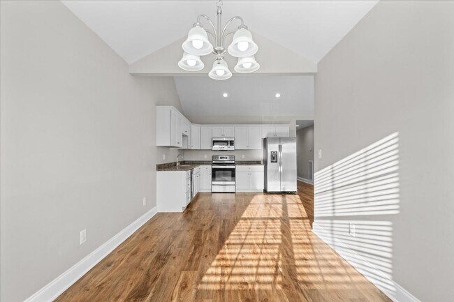 Building Photo - Pristine 3 Bed 2 Bath Home in Dalton