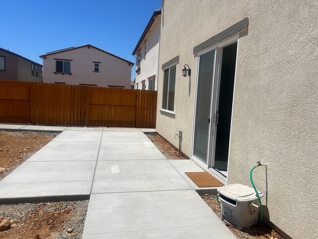 Building Photo - Brand New Build in Great Location and New ...