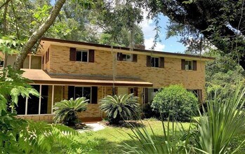 Building Photo - 762 NW 22nd St