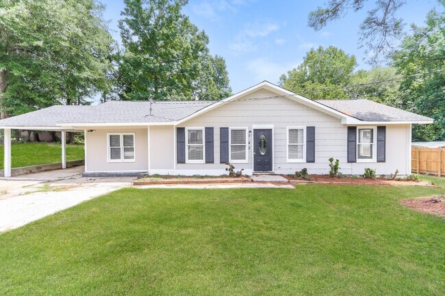 Building Photo - 145 Briarwood Cir