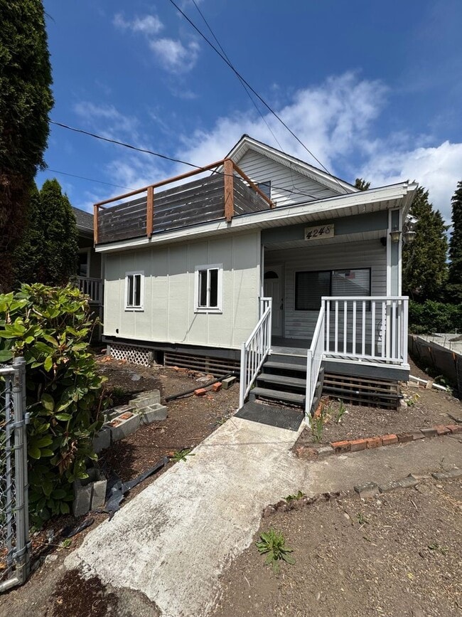 Primary Photo - Cozy 4 bed 2 bath home in South Seattle