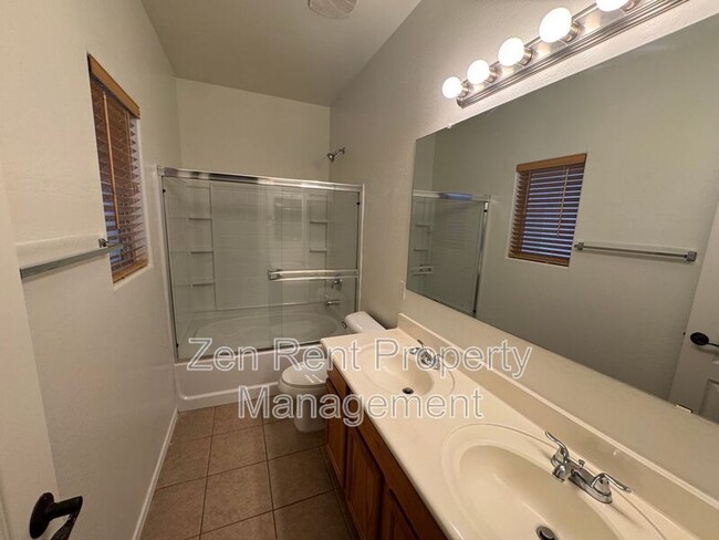 Building Photo - 29058 N Cactus Cir