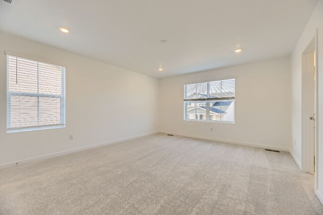 Building Photo - 24756 E Evans Dr