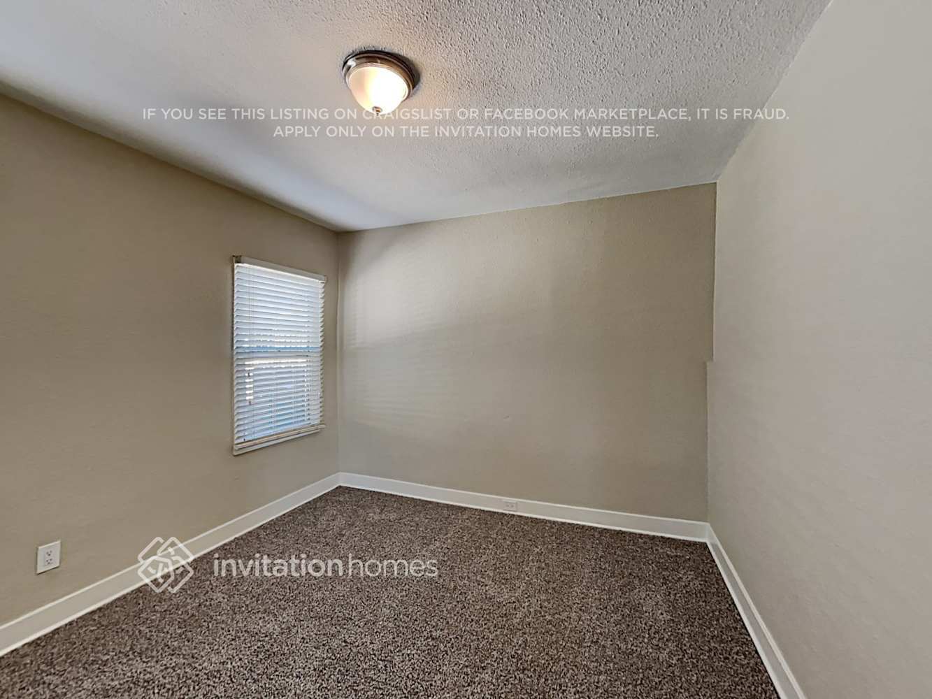 Building Photo - 122 E 83rd St