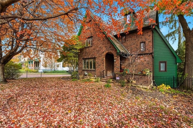 Primary Photo - 901 S Trenton Ave