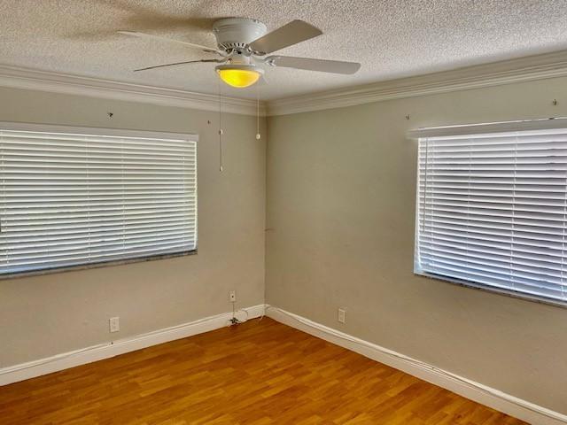 Building Photo - 2124 Sherwood Forest Blvd