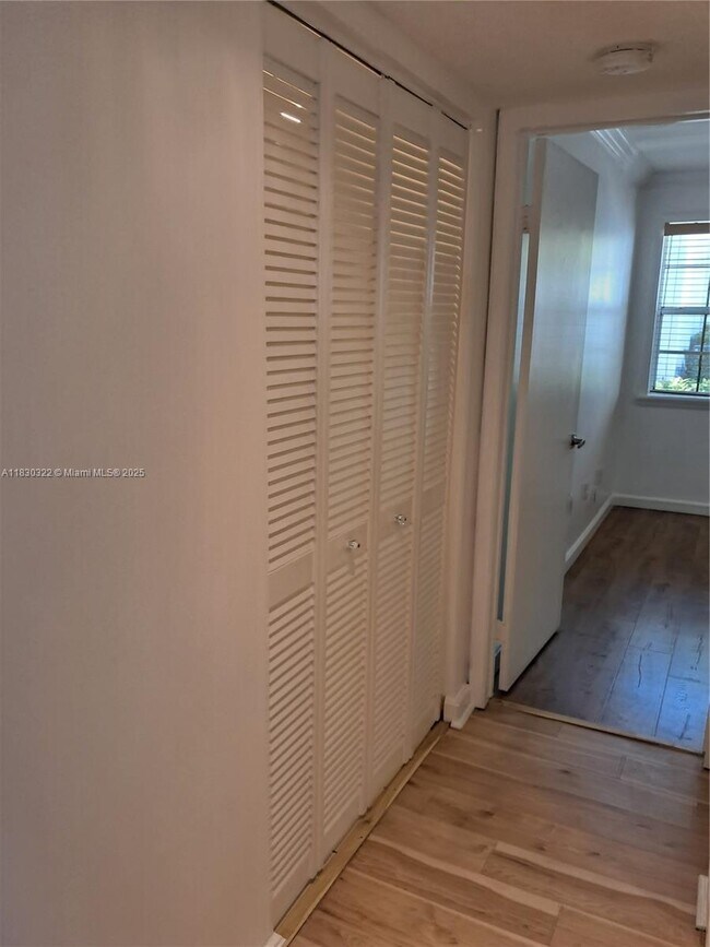 Building Photo - 3559 Magellan Cir