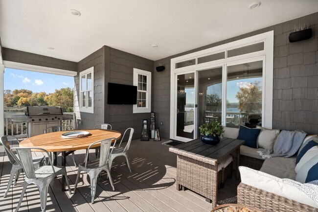 Building Photo - LEASED THRU 02/28/2027: LUX 6BD, 6.5BA Lakefront Home Columbine Valley