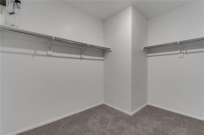 Building Photo - 923 S Nighthawk Ln