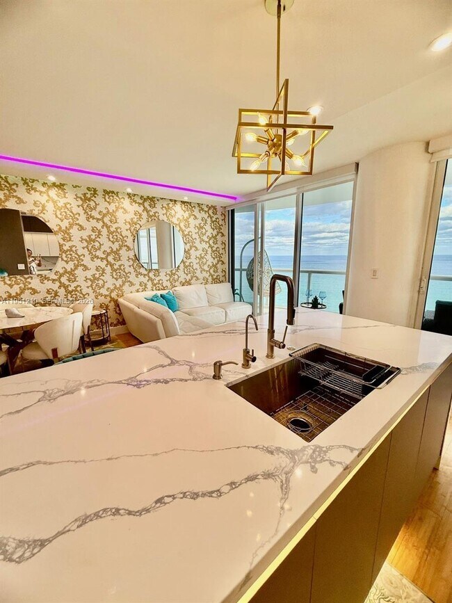 Building Photo - 6365 Collins Ave