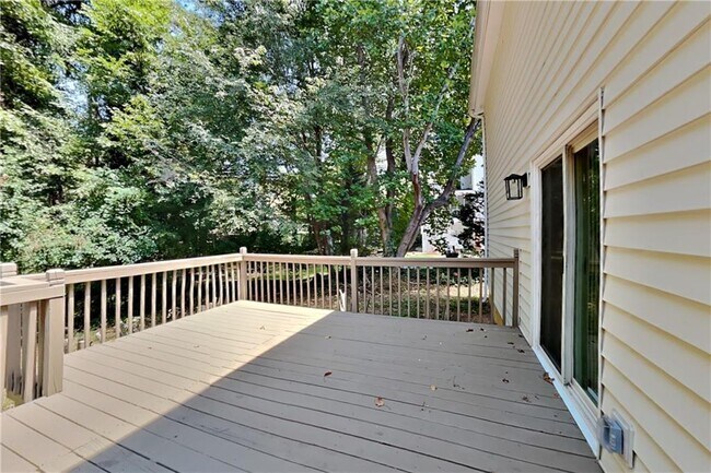 Building Photo - 2458 Zachary Woods Dr NW