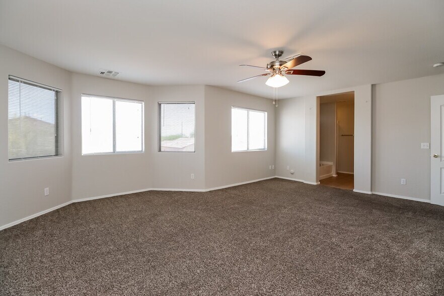 Building Photo - 2205 N 91st Gln