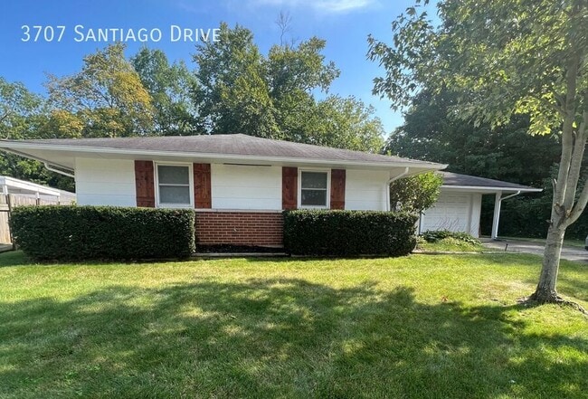 Primary Photo - 3707 Santiago Dr