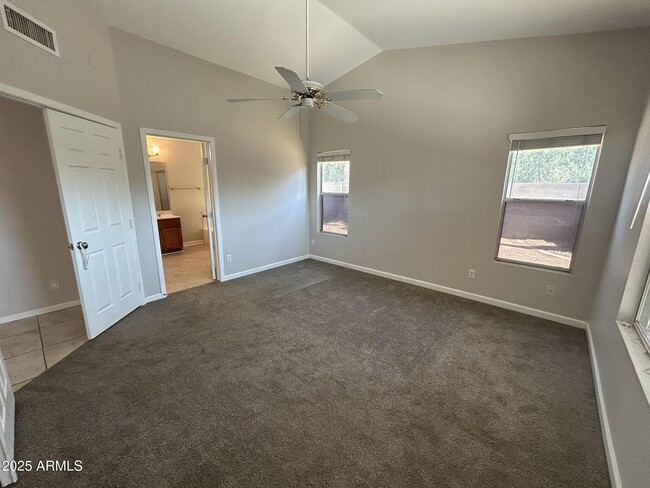 Building Photo - 7531 W Taro Ln