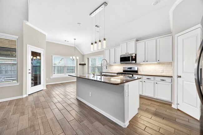 Building Photo - 20126 Matador Ridge Dr