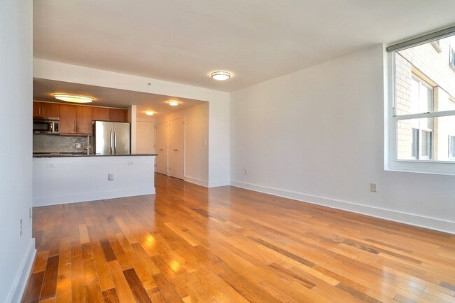 Building Photo - 88 Morgan St