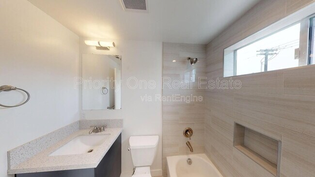 Building Photo - 3135 Hugo St