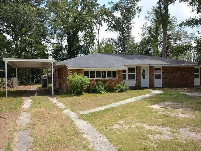 Building Photo - 1846 Derby Dr