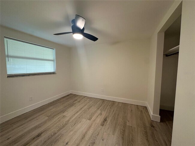 Building Photo - 918 E 121st Ave