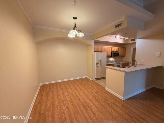 Building Photo - 10075 Gate Pkwy