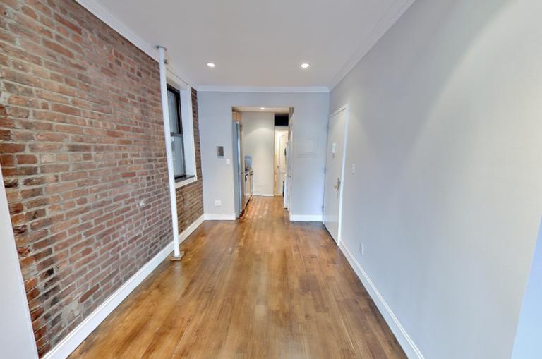 Building Photo - 722 Tenth Ave (49th & 50th St), #4C