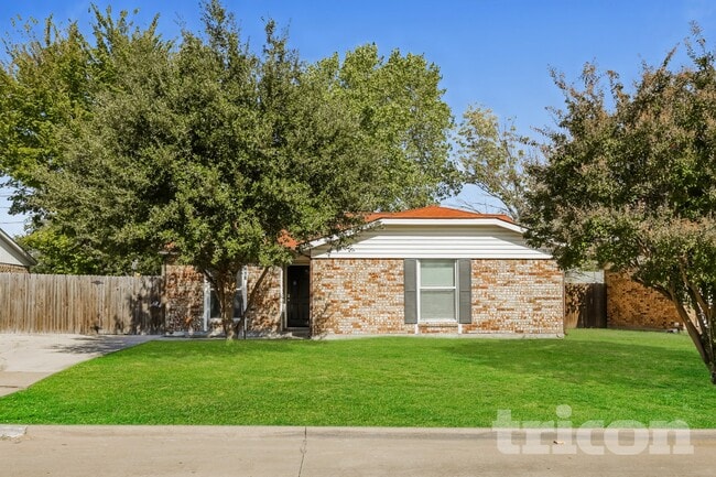 Building Photo - 418 David Dr