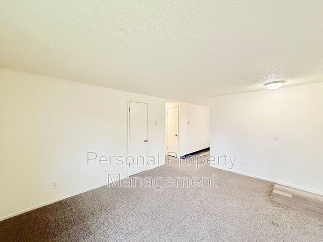 Building Photo - 7420 NE Hazel Dell Ave