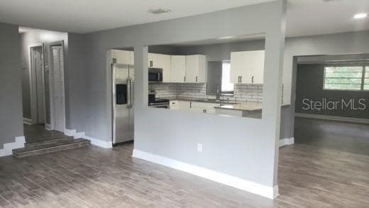 Building Photo - 115 Neving Dr