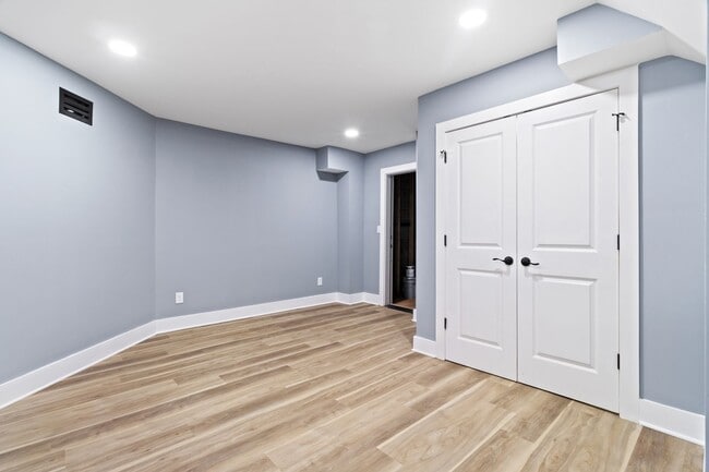 Building Photo - Stunning Fully Renovated Home in the Heart of Historic Oakland City