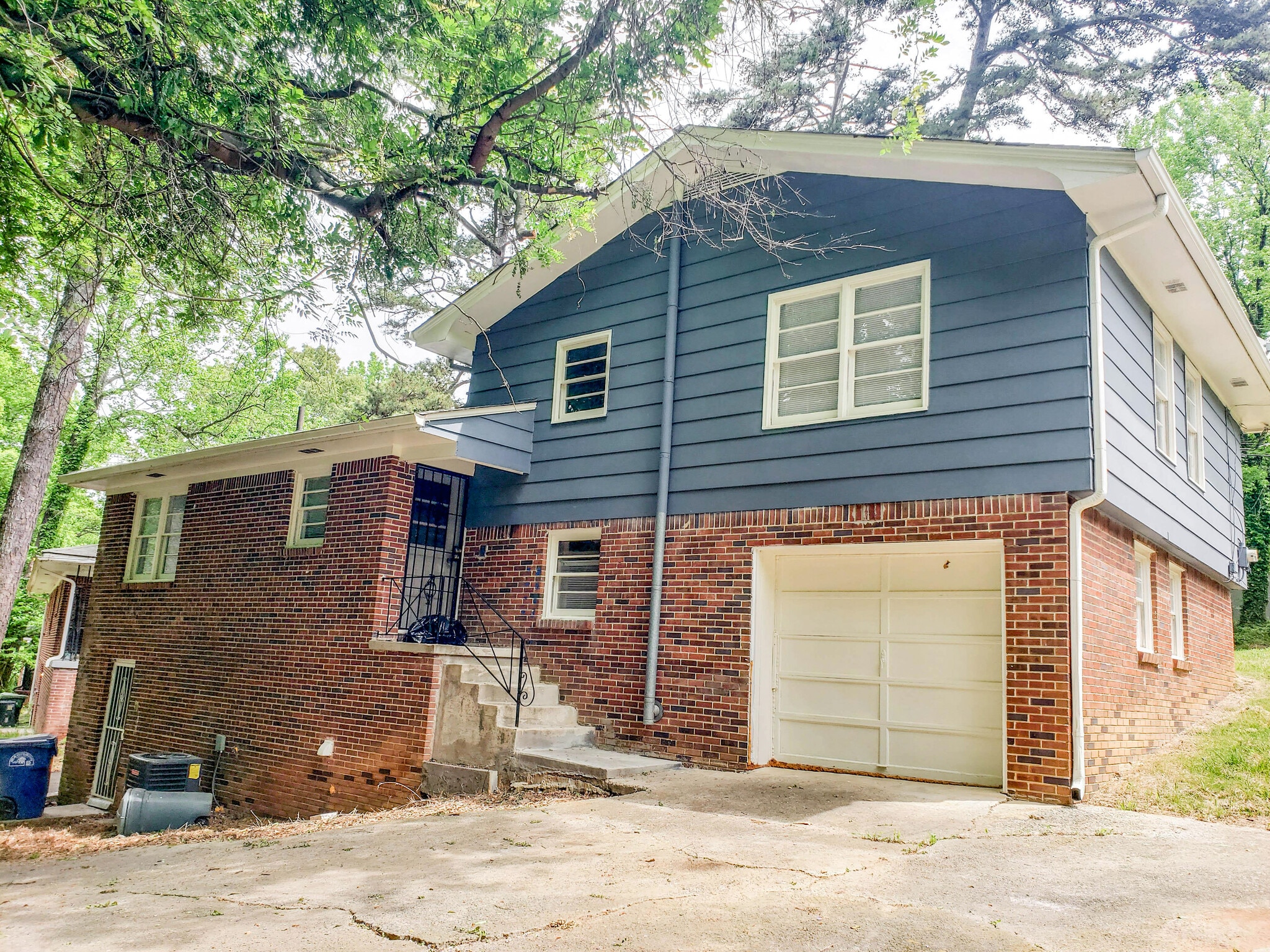 Building Photo - 255 Hermer Cir NW