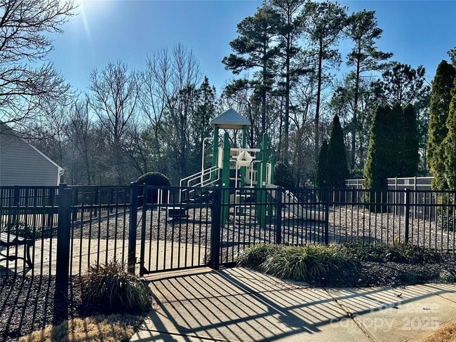 Building Photo - 14119 Eldon Dr