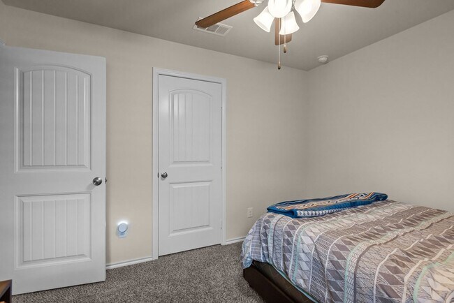 Building Photo - 9008 Rice Ave