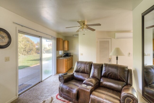 Building Photo - 2830 North Ave