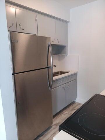 Building Photo - 15 S Palmway