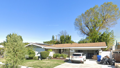 Building Photo - 9636 Penfield Ave