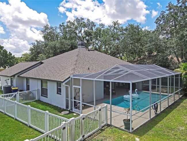 Building Photo - 4617 Basswood St