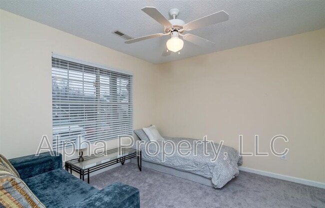 Building Photo - 107 Hammett Grove Ln